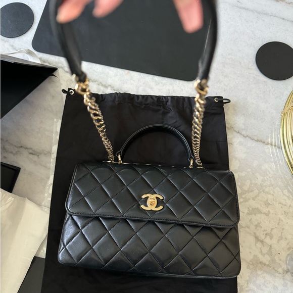 Chanel Trendy Handbag Medium Black Lambskin With Gold Hardware Crossbody ✨ 2019 - Picture 9 of 15